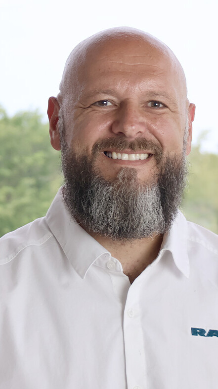 headshot of Tihomir Tesic